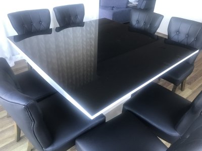 Leary dining table 