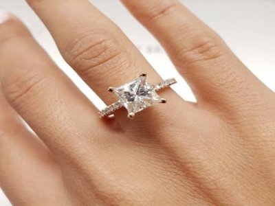 2.00ct Certified Princess cut Moissanite in 14 k gold Ring RG003