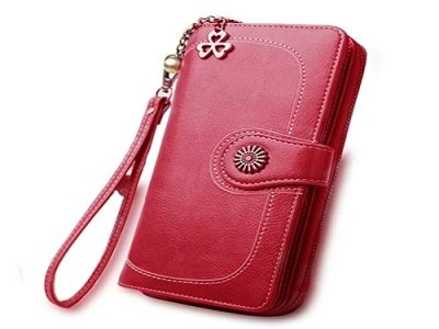 wallets and  clutches