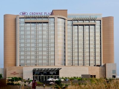 Crowne Plaza 