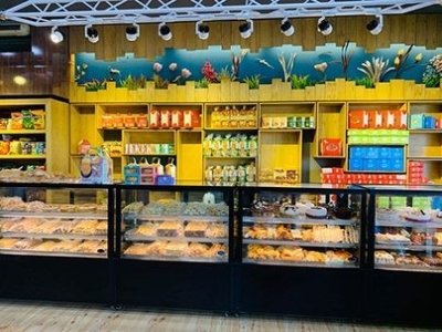 INTERIOR DESIGNER FOR SHOP 