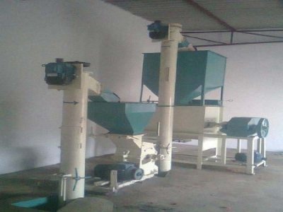 Poultry Feeding Machine