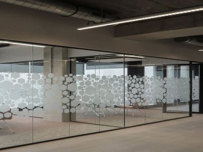 ALUMINIUM GLASS DEALERS 
