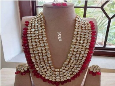 Kundan meenakari set lifetime available