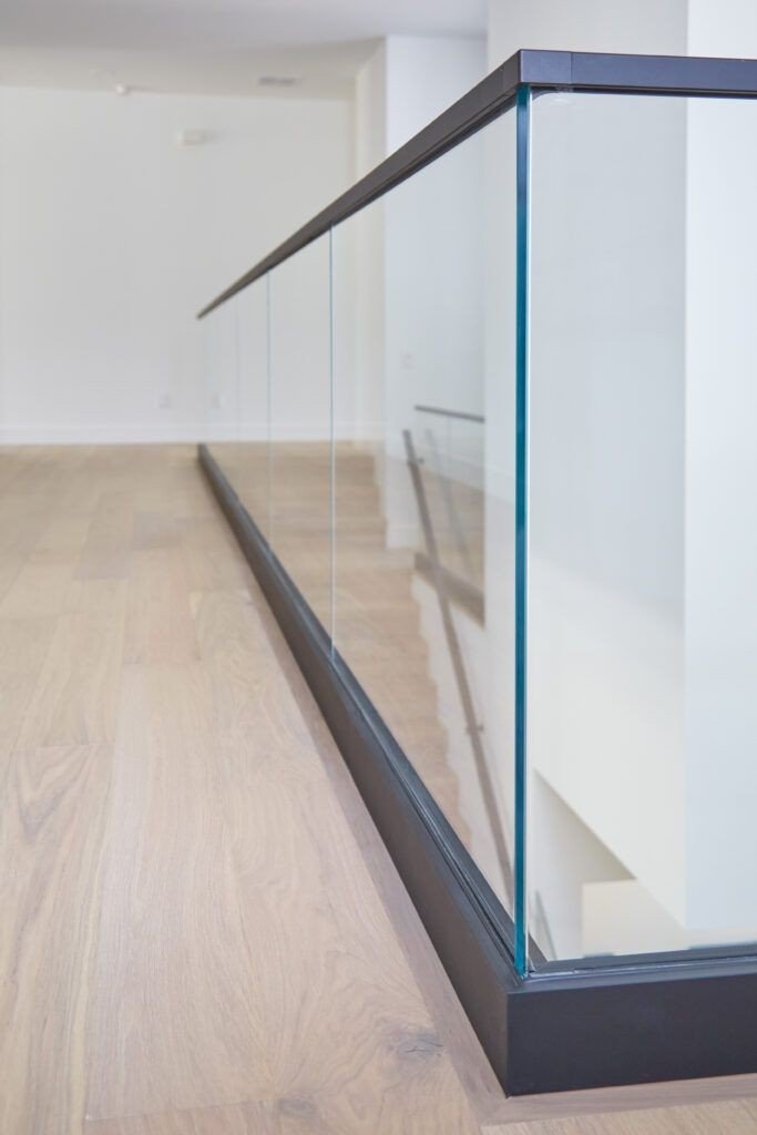 ALUMINIUM GLASS RAILING DEALERS 