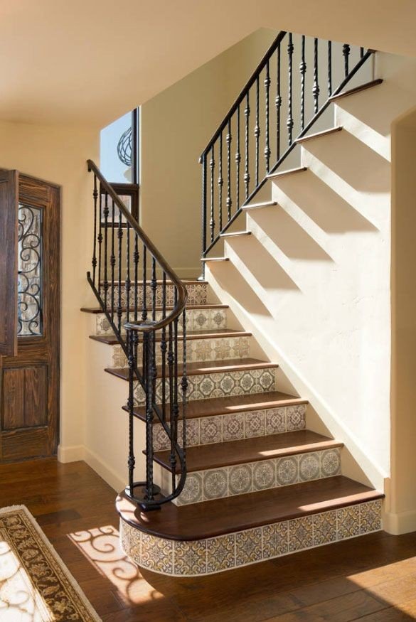 INTERIOR DECORATOR FOR BUNGLOW 