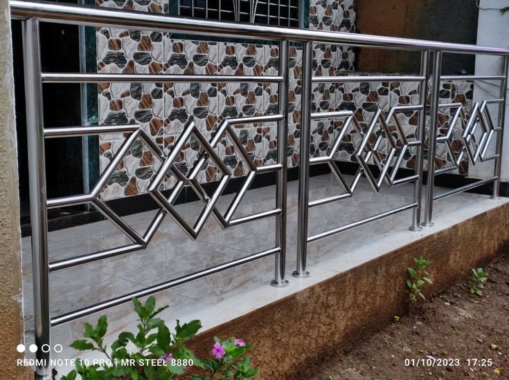 STAINLESS STEEL RAILING FABRICATORS 