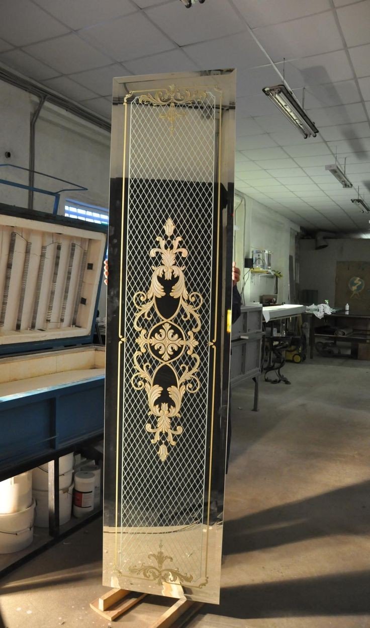 LACQUERED GLASS DEALERS 