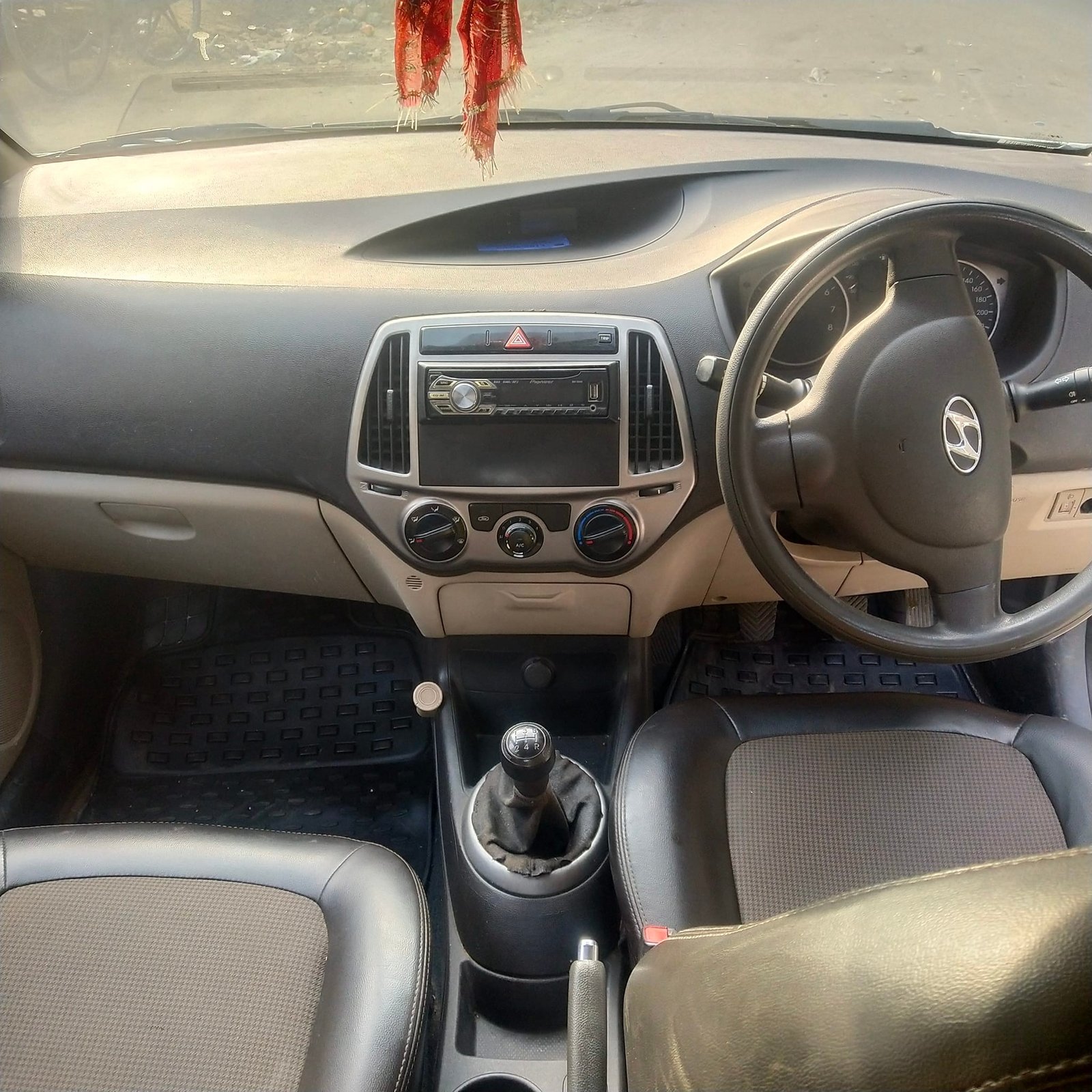 i20 2013 Magna