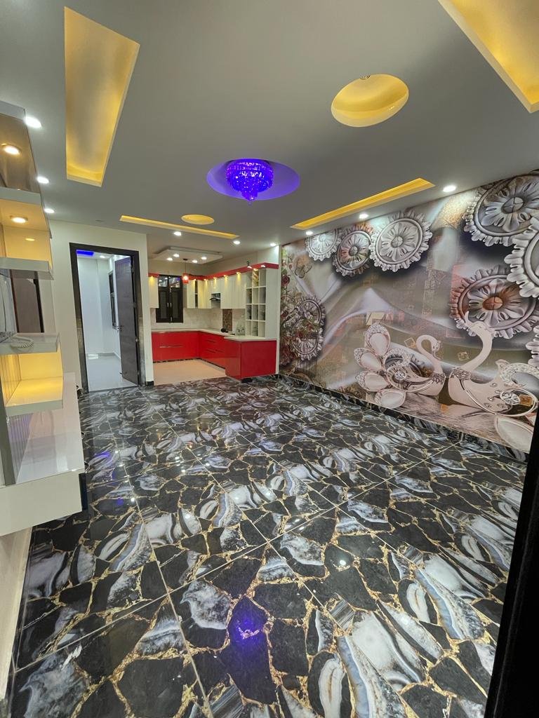 3 BHK FLAT IN UTTAM NAGAR  110 GAJ NEAR METRO  SAINIK NAGAR  MR 23