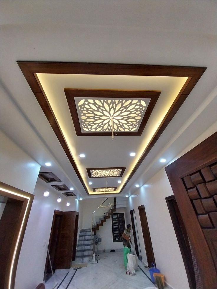 CLASSIC INTERIOR 