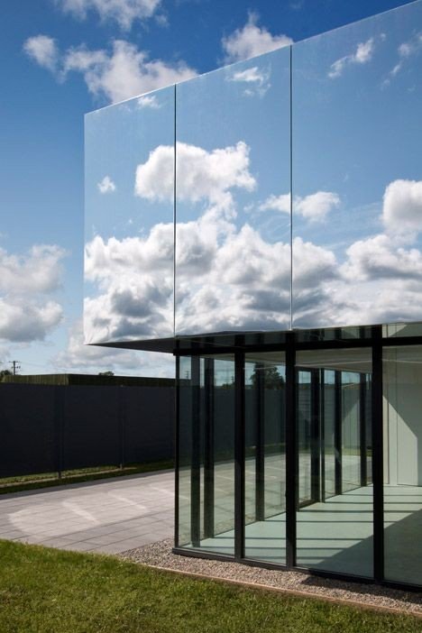 REFLECTIVE GLASS DEALERS 
