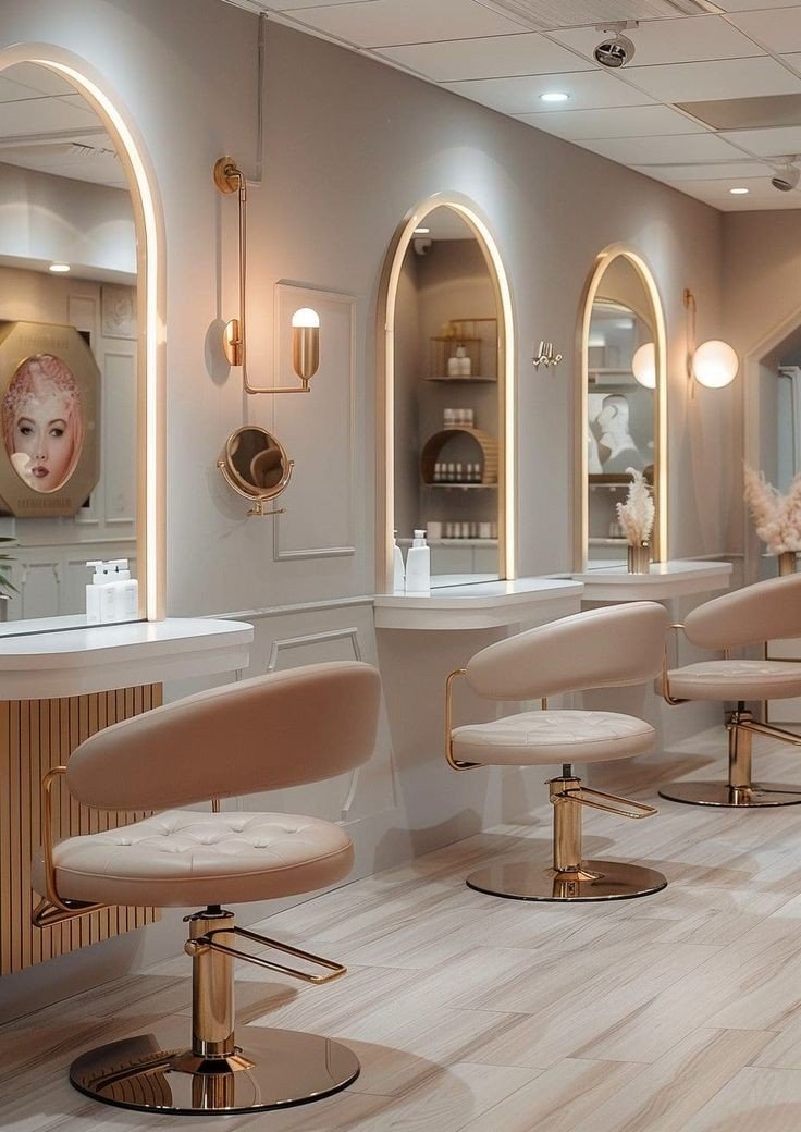 INTERIOR DECORATOR FOR SHOP 