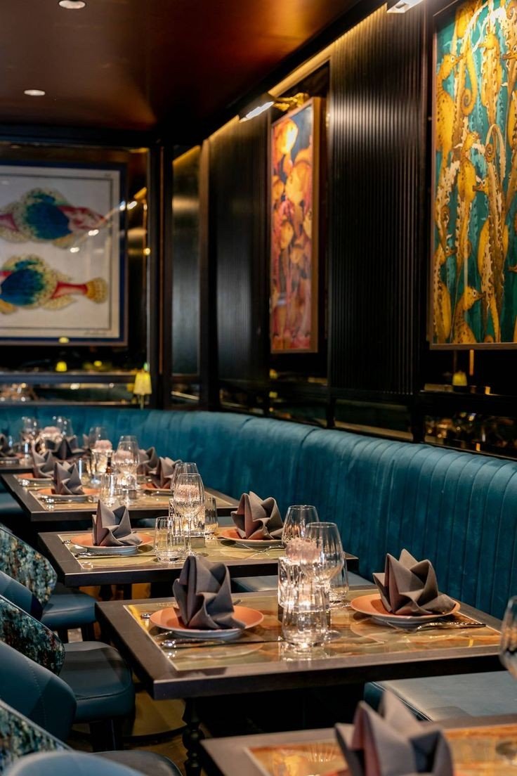 INTERIOR DESIGNER FOR RESTAURANT 