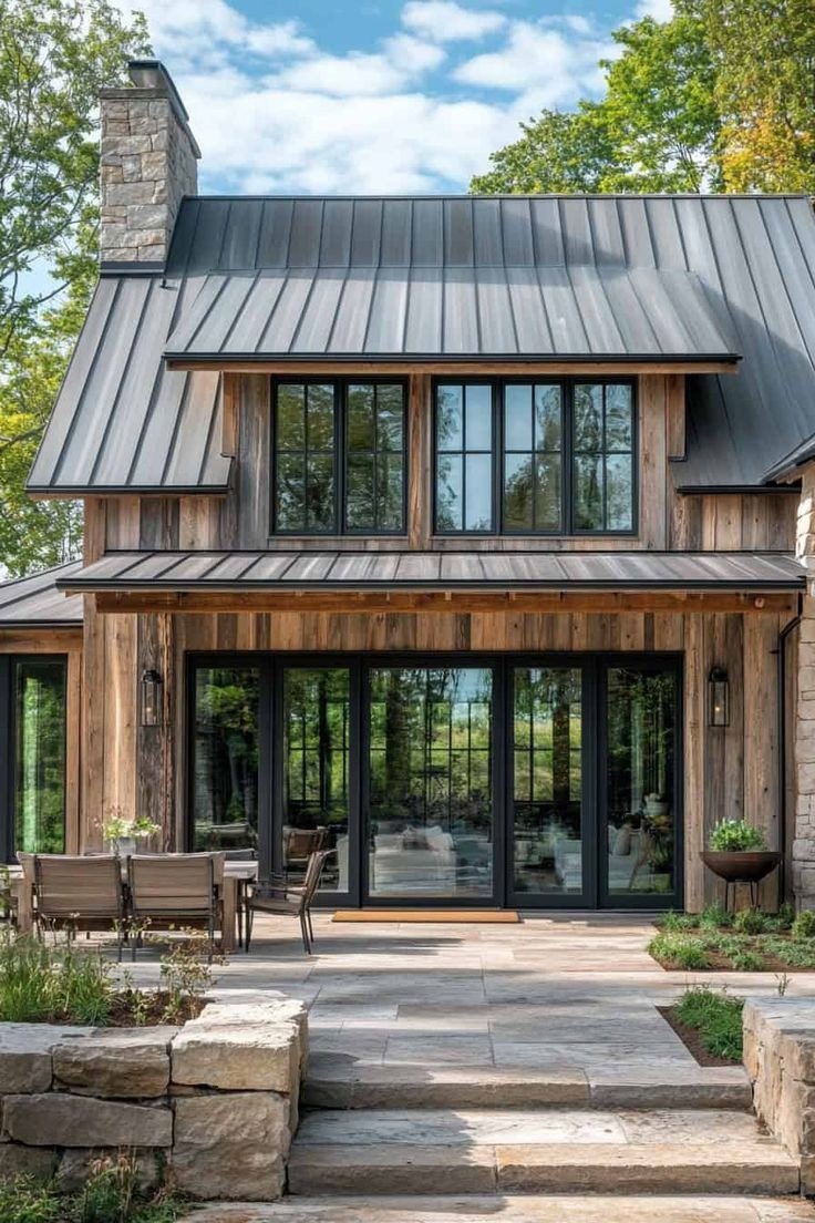 BUILDING CONTRACTORS FOR FARMHOUSE 