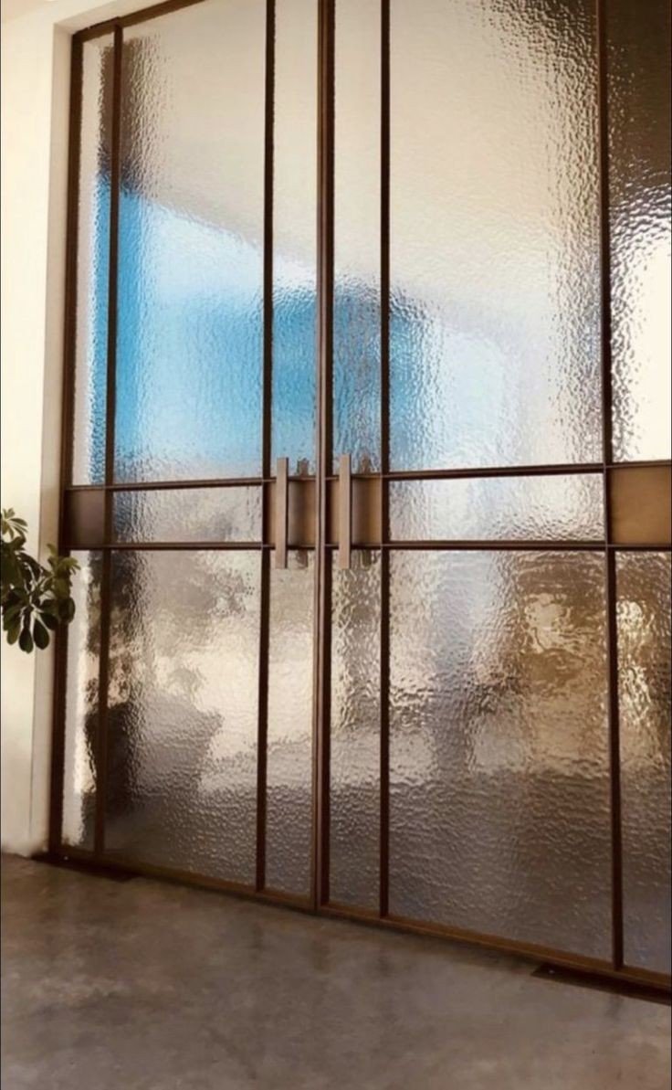 URBAN GLASS DEALERS 