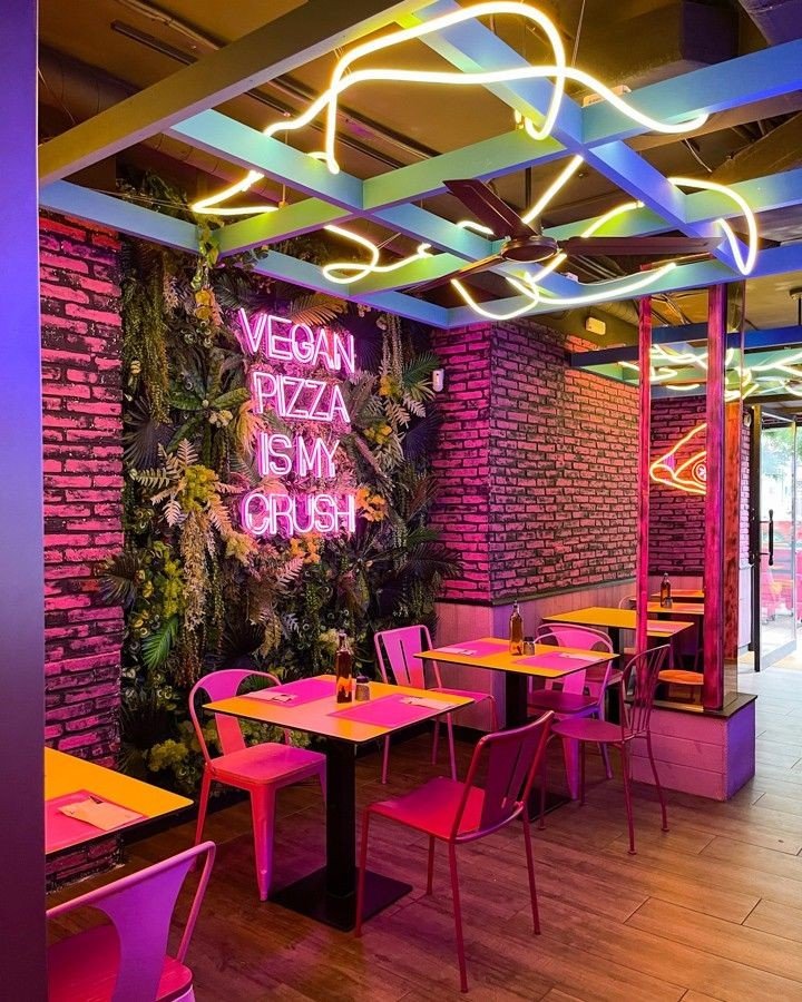 INTERIOR DESIGNER FOR RESTAURANT 